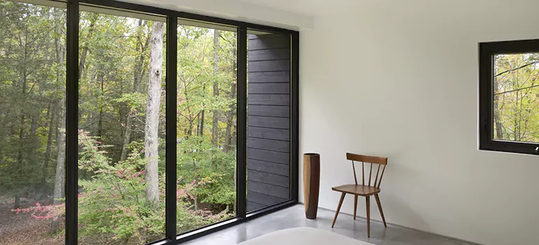 Bulletproof Window Protection Services in Mississauga, ON