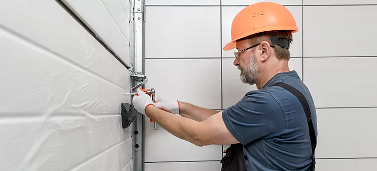 Garage Door Repair in Lakeview